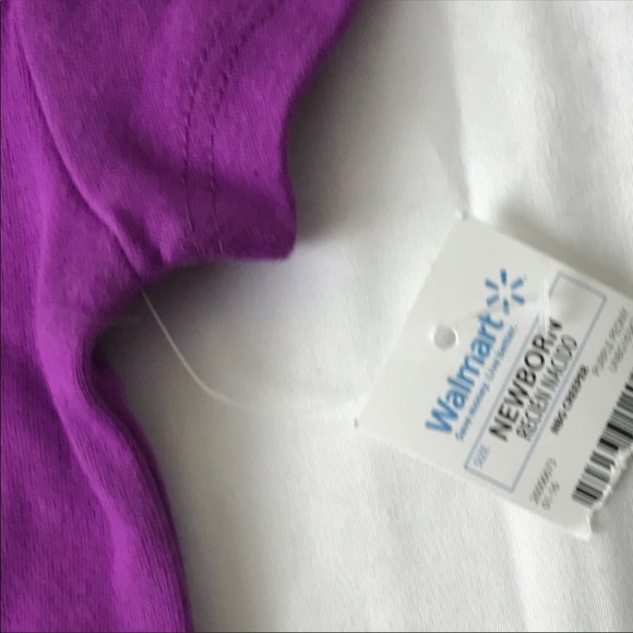 Bundle of 3 Infant Bodysuits for the Wisconsin Fan - Picture 12 of 16